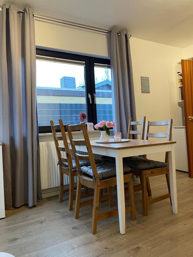 Schone Unterkunft Mit Kostenlosen Parkplatz. 诺尔登堤岸布赫霍尔茨 外观 照片